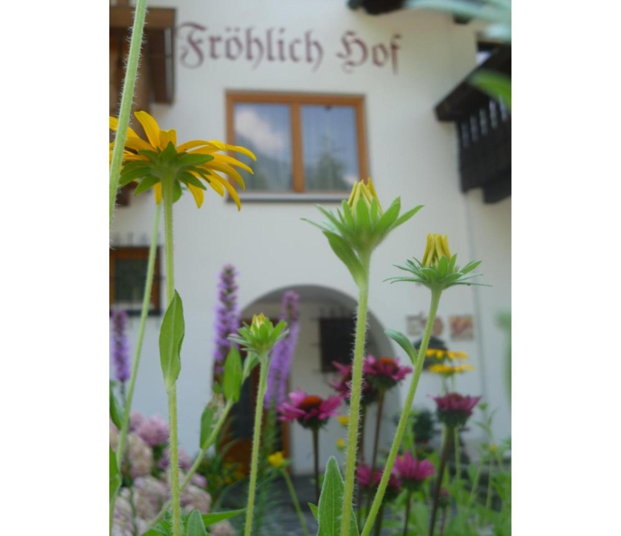 Froehlichhof Wohnung Apfelbluete Lagundo Exterior foto
