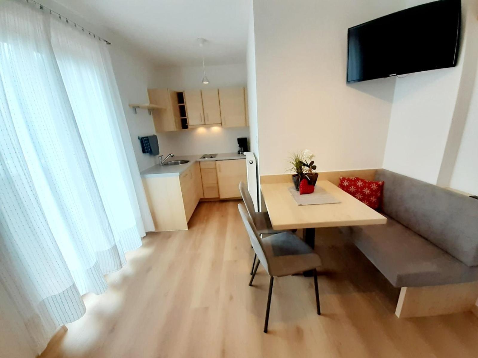 Froehlichhof Wohnung Apfelbluete Lagundo Exterior foto