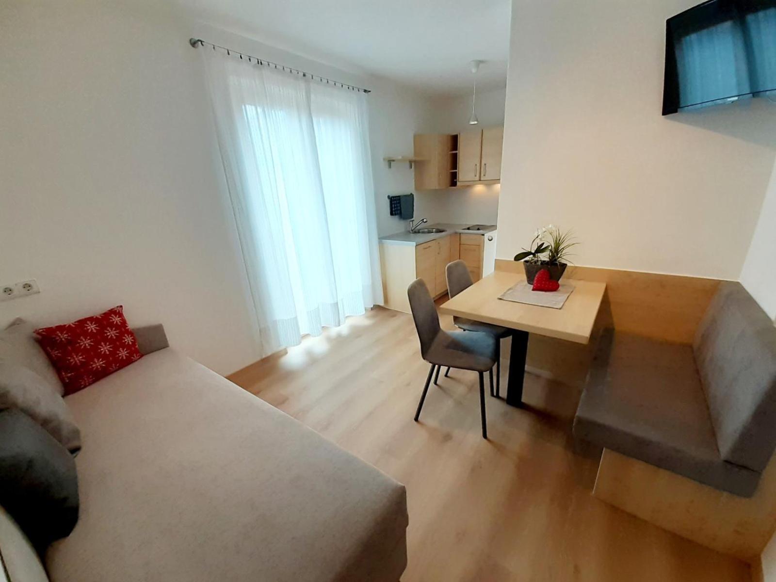 Froehlichhof Wohnung Apfelbluete Lagundo Exterior foto
